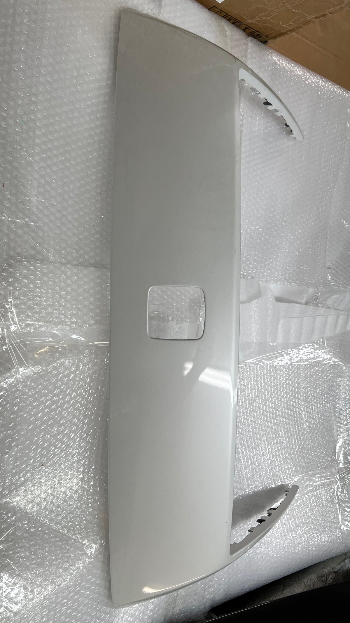 Rolls Royce Dawn Wraith Front Grill cover before facelift model, OEM, Part number: 5111 7301352