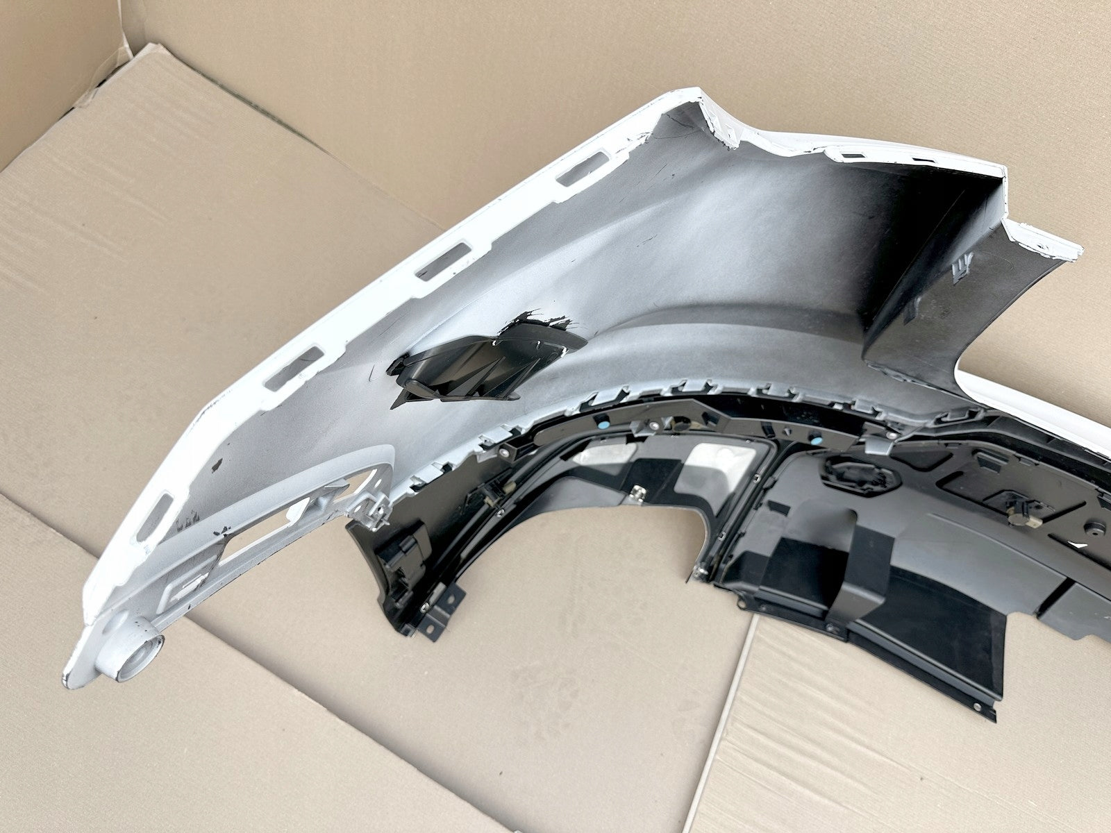 Lamborghini URUS SE Front and Rear bumper, OEM, Part number: