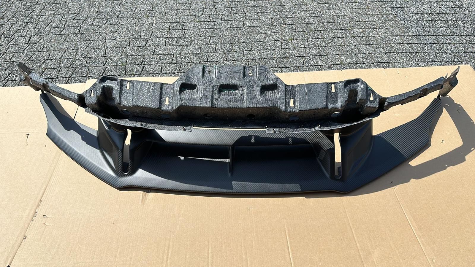Lamborghini Huracan STO Front Spoiler bumper, OEM, Part number: 4T3807059B 4T3807059A