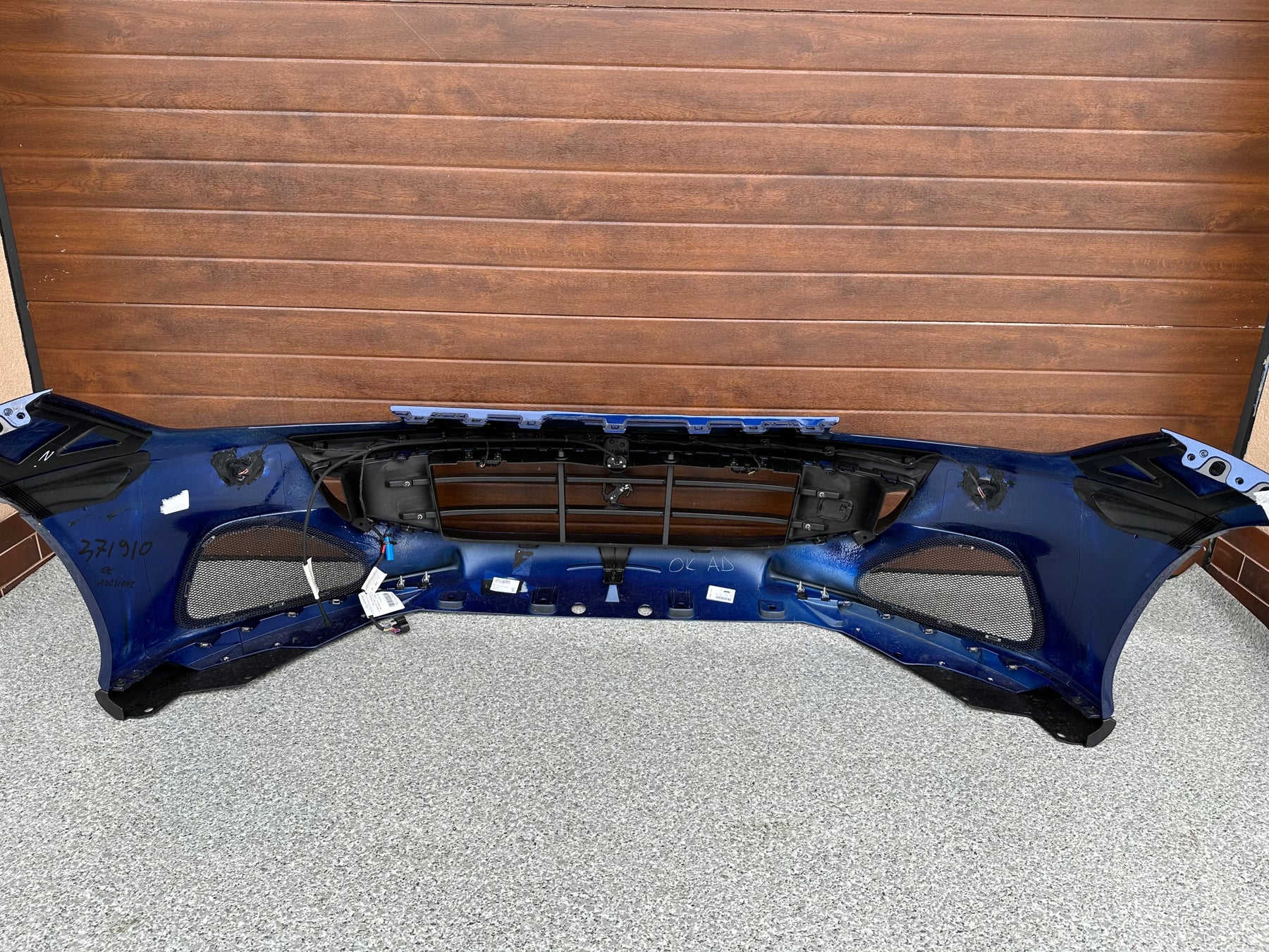 Ferrari Portofino M Front bumper complete, OEM, Part number: