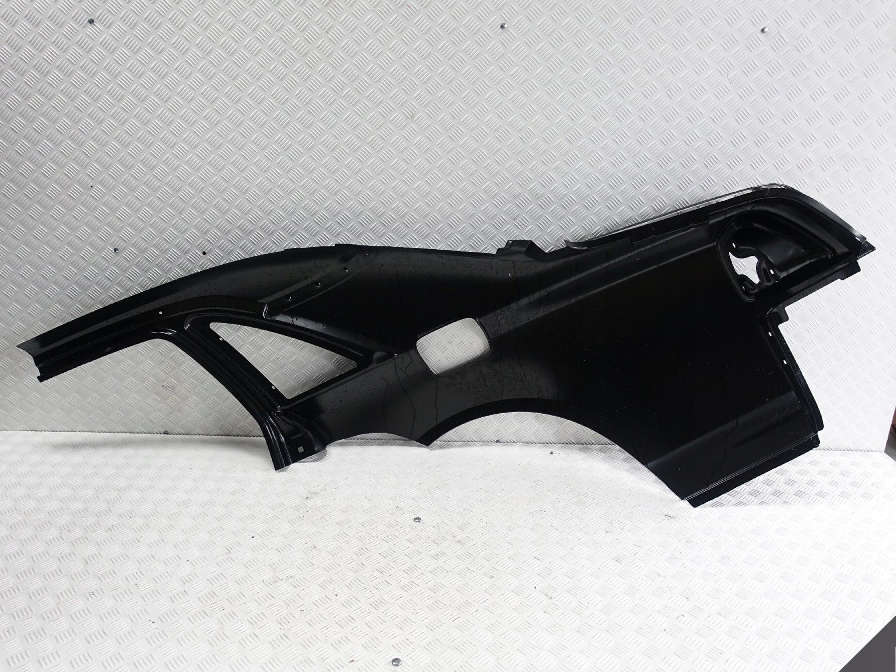 Rolls Royce Ghost Quarter panel Rear Right, OEM, Part number: 7242842