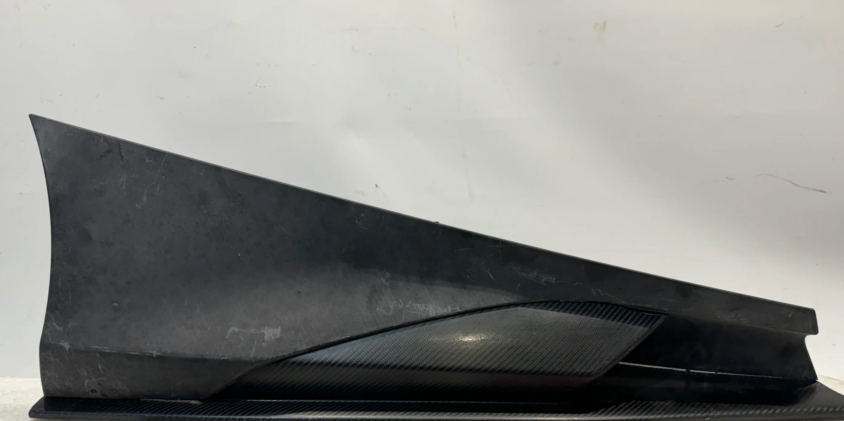 McLaren 765LT Rear side skirt RH Upper Part Only, OEM, Part number: 14AB961RP