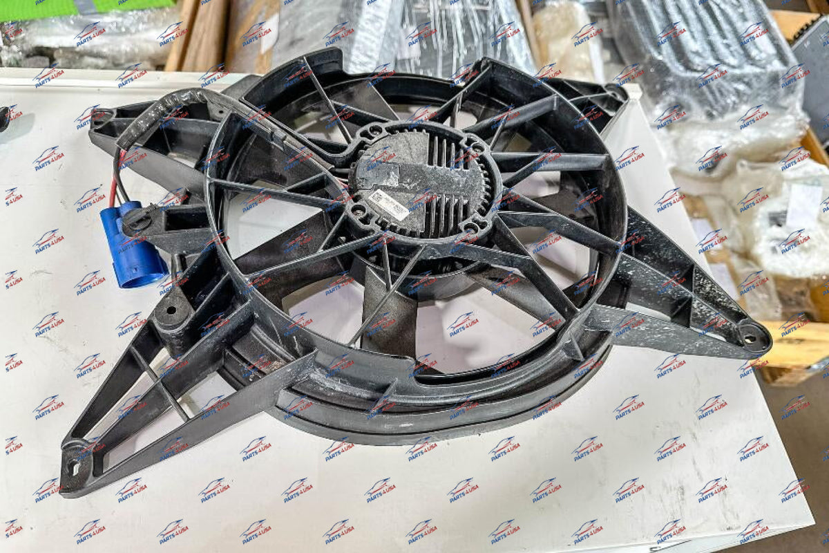 Ferrari 458 Italia spider Electric Fan RH OEM Part number: 275044 - Fan