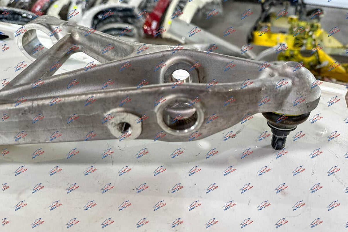 Ferrari 458 Italia spider Front lower arm LH OEM Part number: 254299 - Lower arm