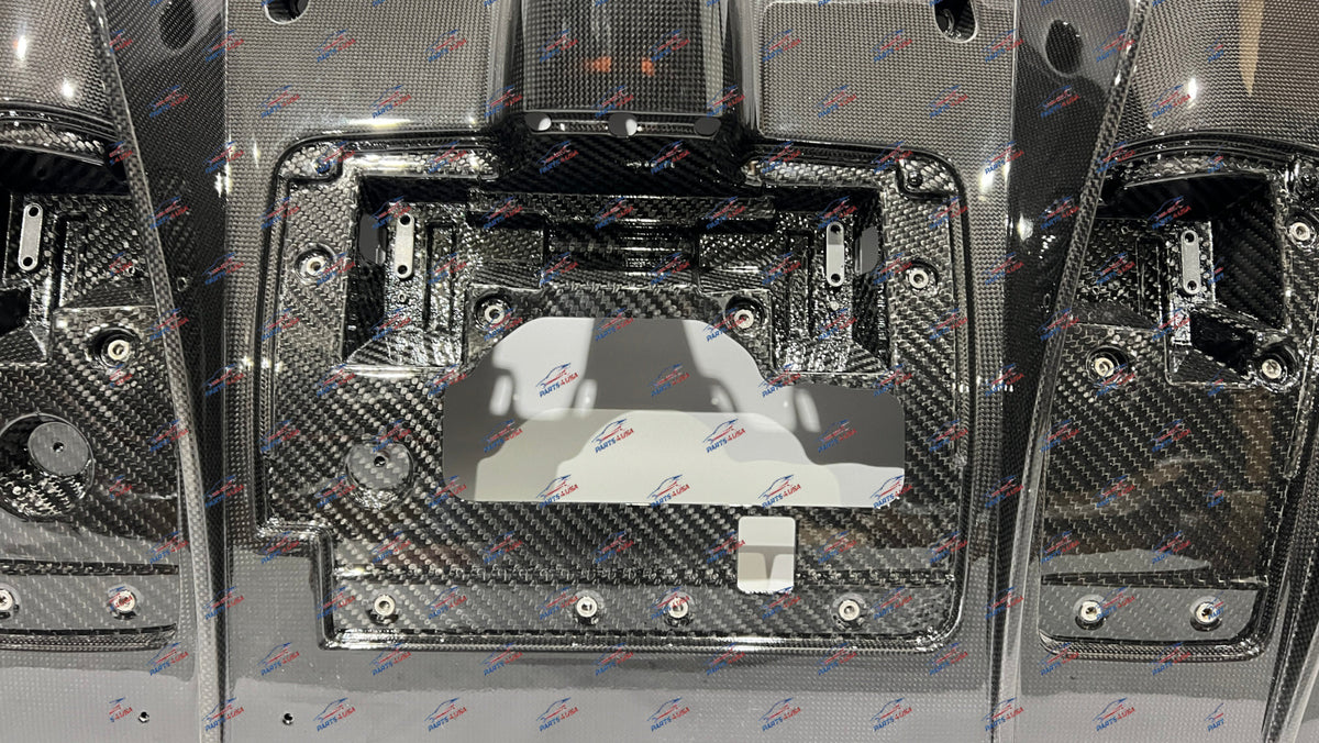 Ferrari 488 Gtb / Spider Rear Diffuser Carbon Oem Part Number: 70003838