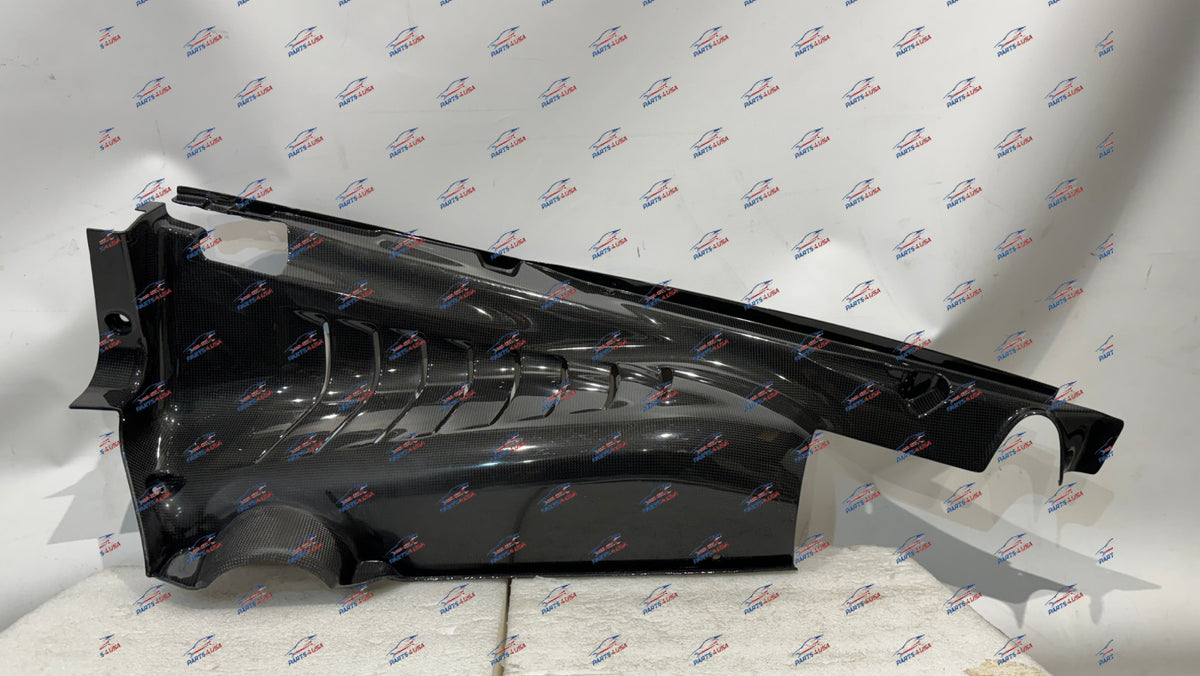 Ferrari 488 PISTA RH Engine compartment Carbon fiber OEM Part number: 782010 - Carbon fiber engine compartment