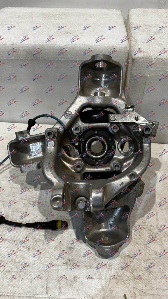 Ferrari 599 Fiorano 2009 Rear RH axle OEM Part number: 220456 - Wheel hub