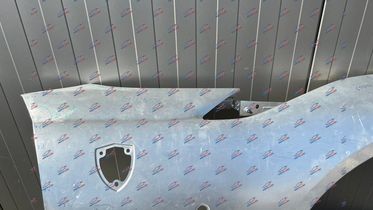 Ferrari 812 Competizione Fender Right Side Part Number: