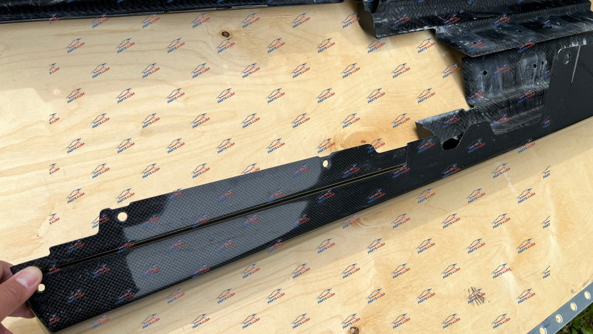 Ferrari 812 Superfast Gts Side Skirt Cover Outter Sill Carbon Oem Part Number: 89130300 Carbon Fiber