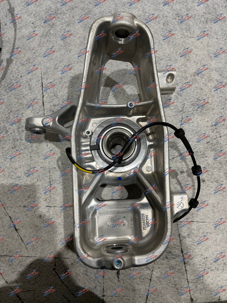 Ferrari F12 California Rh Front Wheel Hub Oem Part Number: 237286 Hub