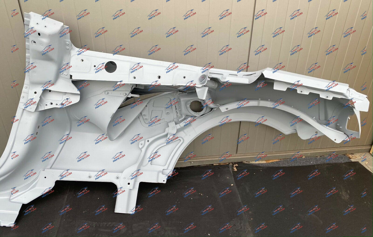 Ferrari F8 Bodysheel Side Wall Right Side Part Number: 985919027