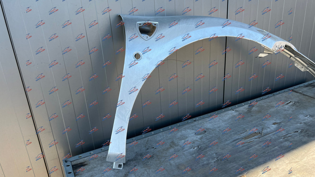 Ferrari F8 Tributo / Spider Front Fender Right Part Number: 985852654