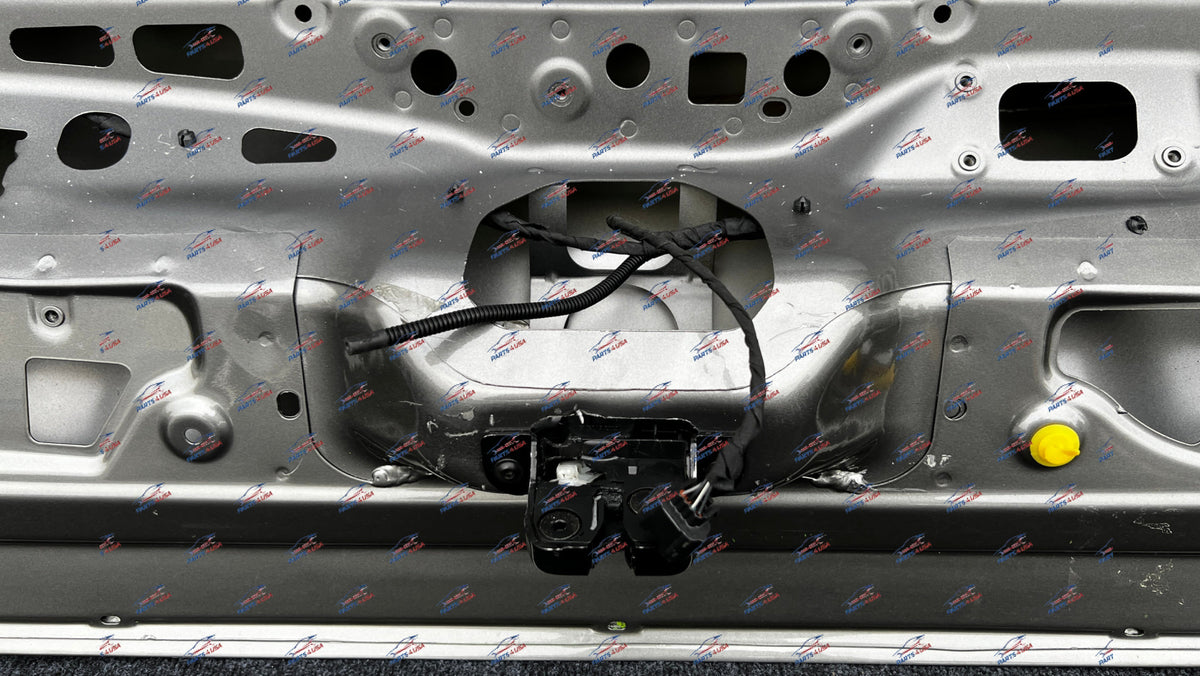 Ferrari FF Trunk lid with glass complete OEM Part number: 84416611 - Trunk lid
