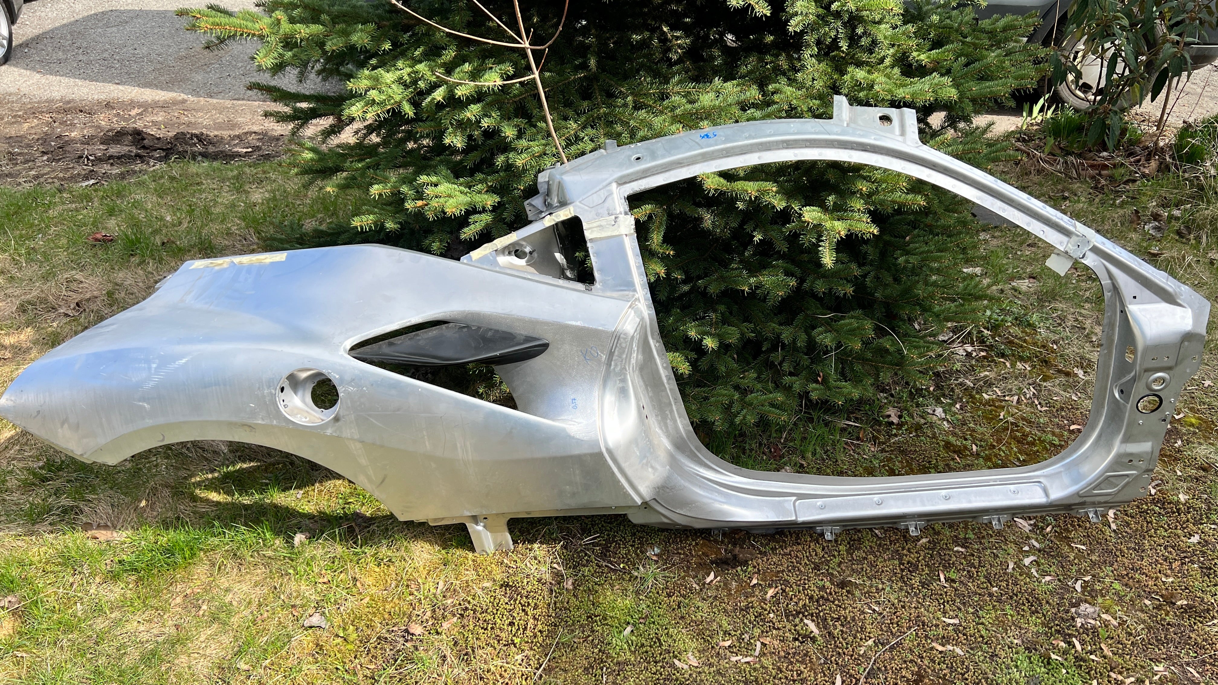 Ferrari F8 Tributo RH side panel with quarter panel, OEM, Part number: