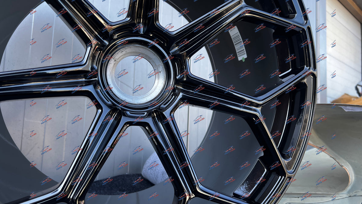 Lamborghini Aventador SVj Wheel glossy black OEM part number: 470601017BH 470601017BJ - Wheels