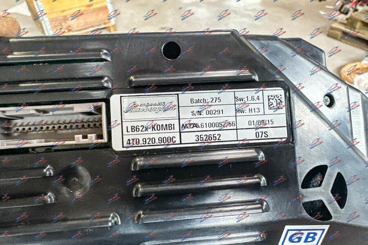 Lamborghini Huracan instrument cluster cruise control OEM Part numberL 4T0920900C - Instrument cluster