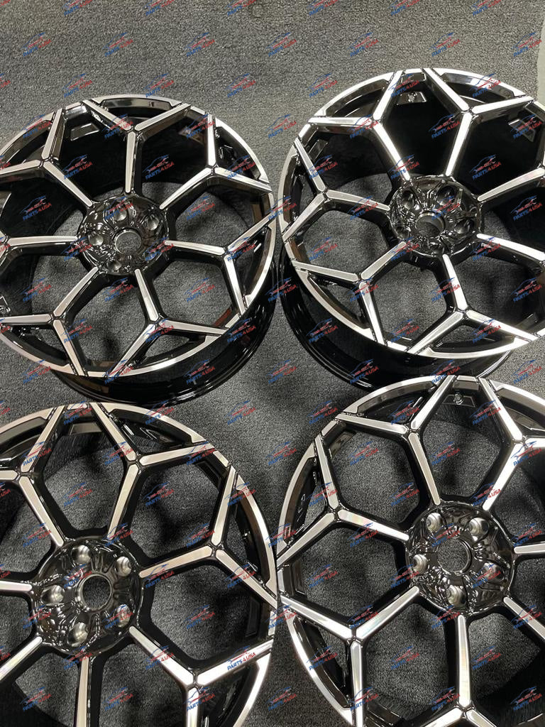 Lamborghini URUS Performante Wheels 23 inch Diamond cut OEM Part number: 4ML601025BT 4ML601025BS - Motor Vehicle Rims &