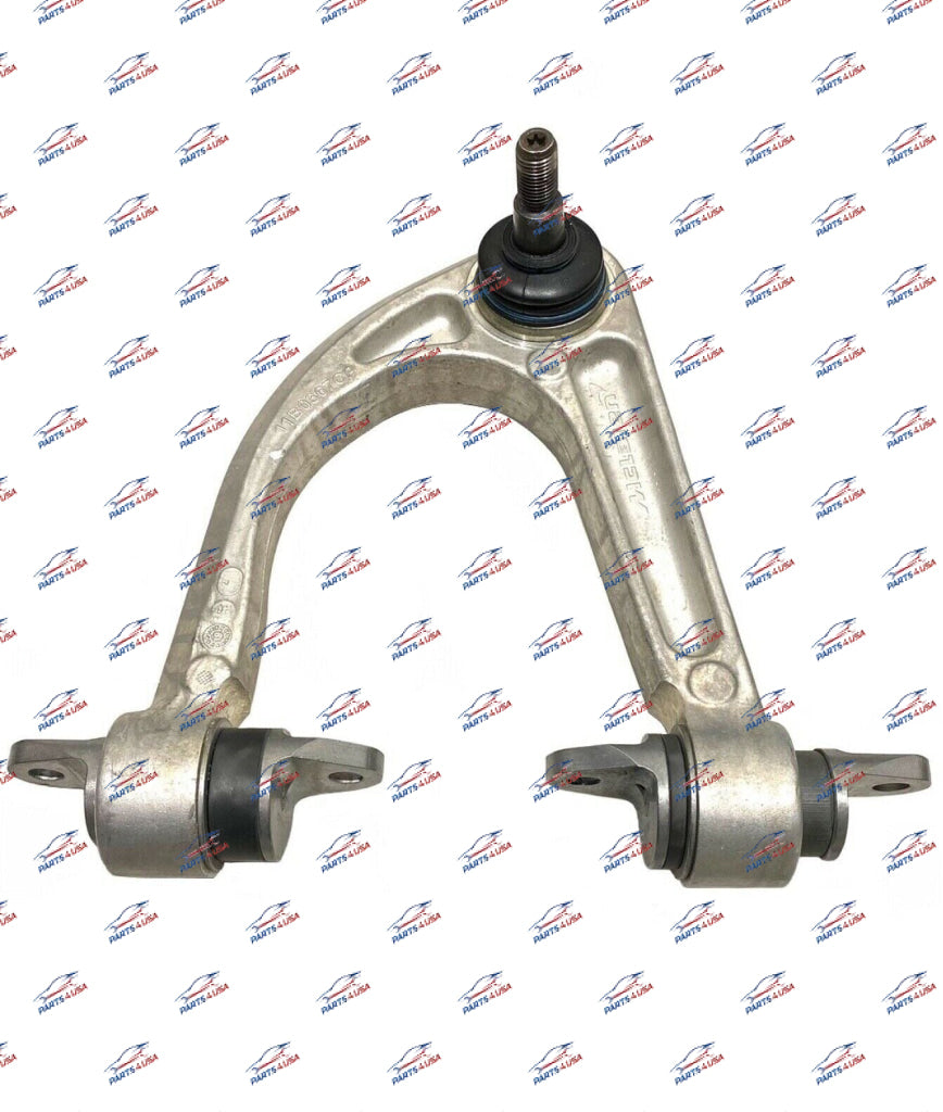McLaren MP412C 540S 570S 650S LH driver upper control arm OEM Part number: 11B0367CP 13B1170CP - Control arm