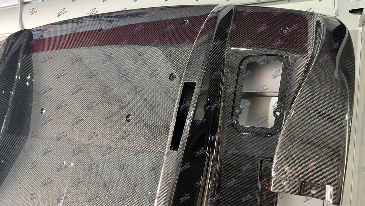 Porsche Carrera GT Rear Diffuser Carbon fiber OEM Part number: 98050443502 - Carbon fiber rear diffuser