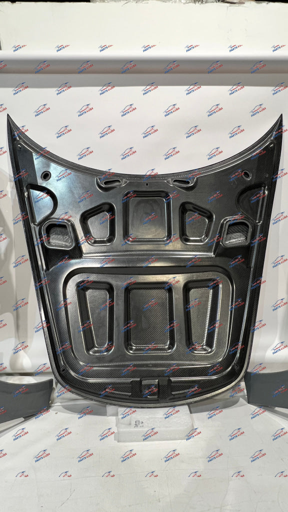 Porsche GT2RS / GT3RS fenders and front hood Carbon OEM Part - Front hood