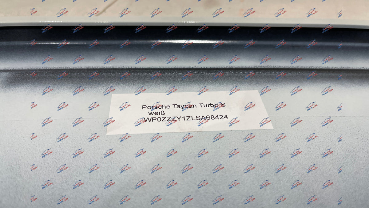 Porsche Taycan Turbo S Rear Spoiler Part Nr: 9J1827933