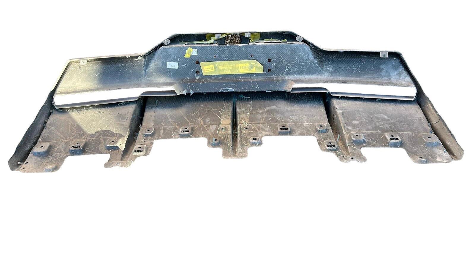 Lamborghini Huracan STO Rear diffuser CF, OEM, Part number: 4T3825503J
