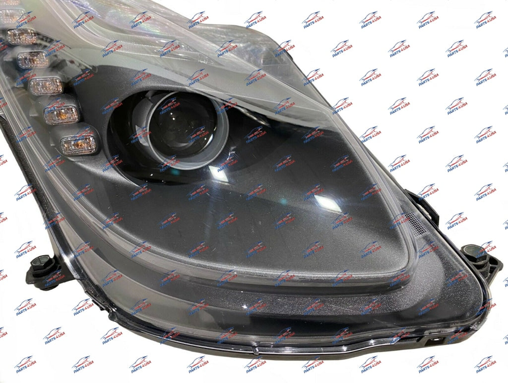 Ferrari F12 Berlinetta Right Headlight Afs Part Number: 275037