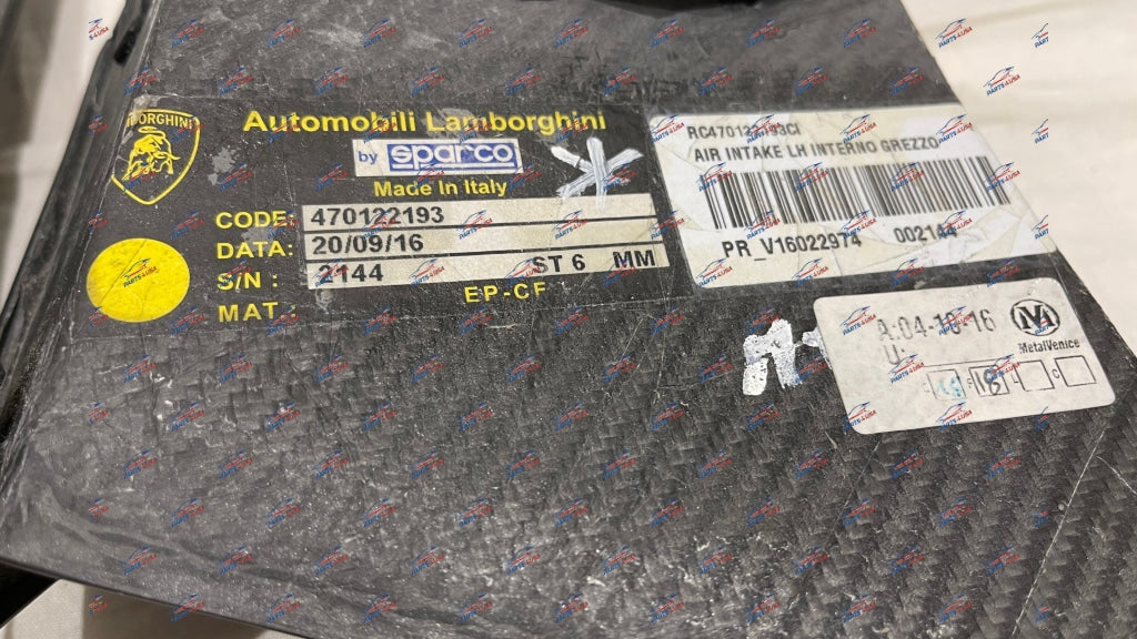 Lamborghini Aventador Air Duct Conveyor L + R Carbon Part Number: 470122194
