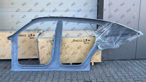 Lamborghini Urus Side Panel Right Part Number: 4Ml809030