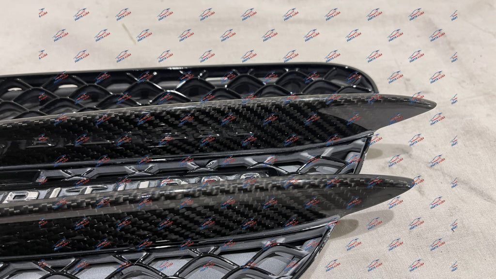 Mercedes Benz AMG GT side vent, RIGHT, Carbon, Part number: A190881082